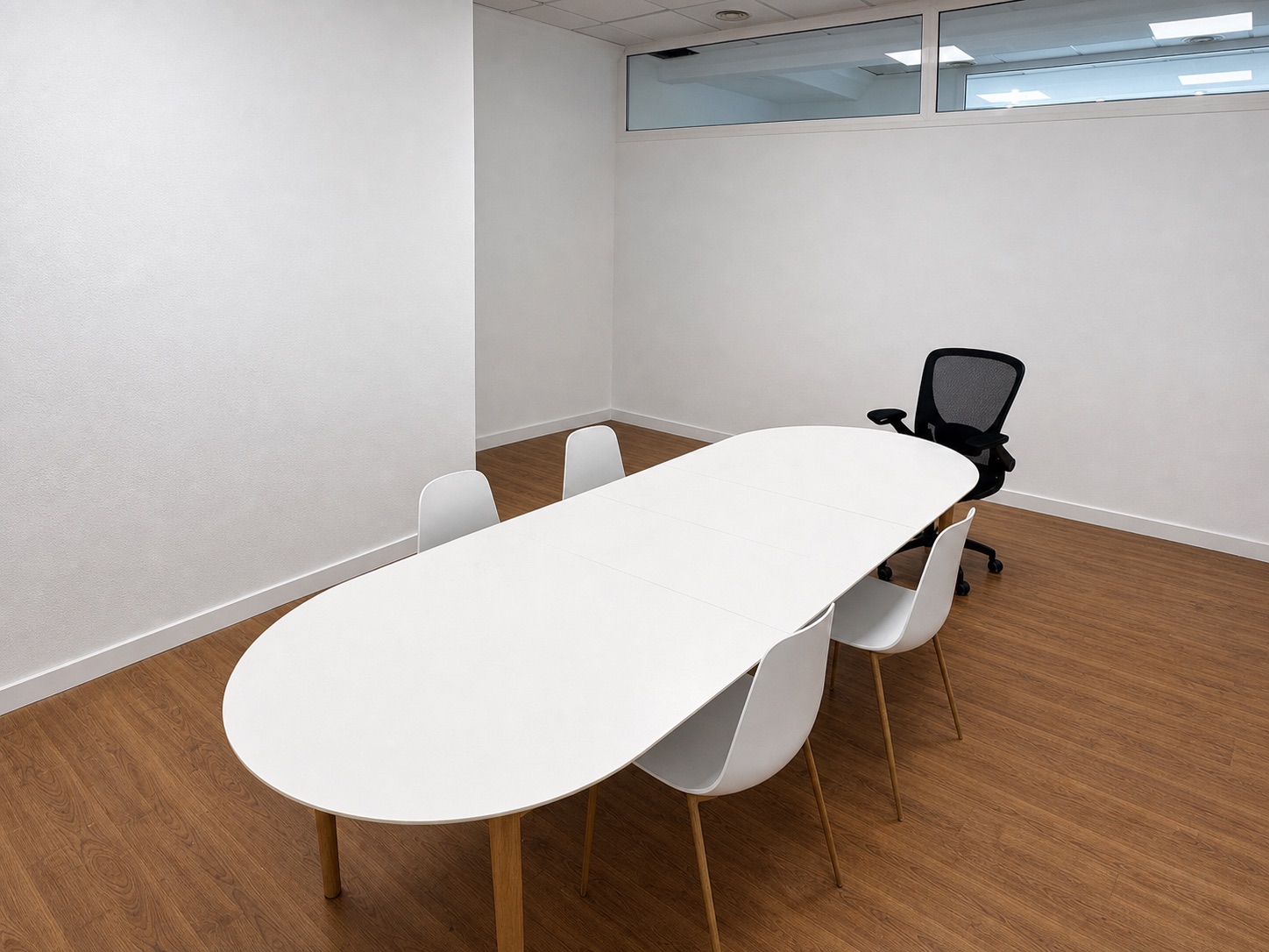 Sala de reuniones del Centro de Negocios Elda-Petrer